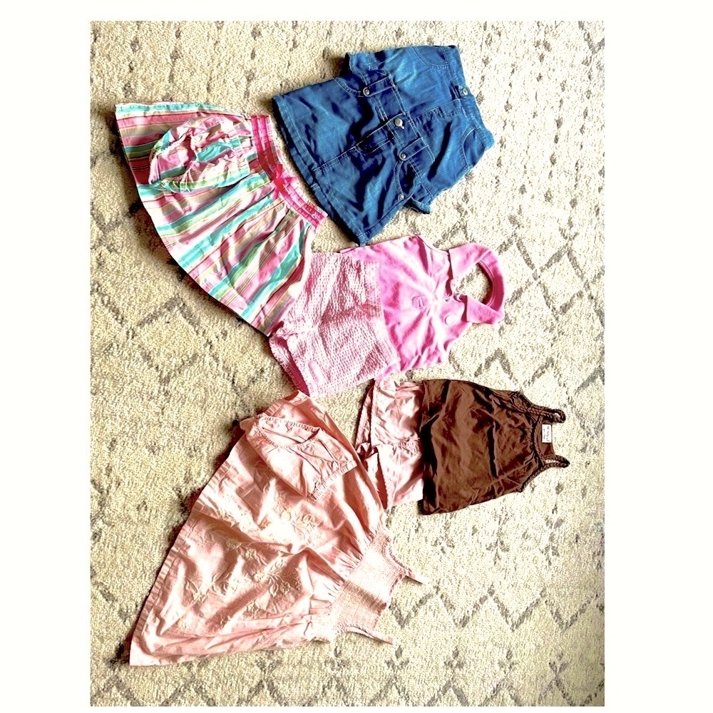 Lot of girls 18-24 mos